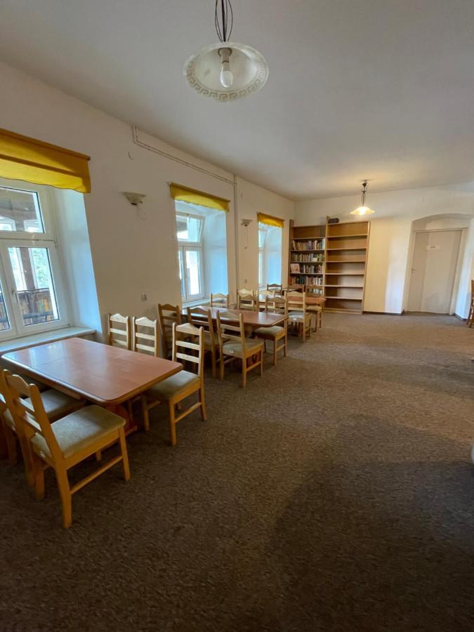Gosciniec Szczeliniec Ostello Karlow Esterno foto