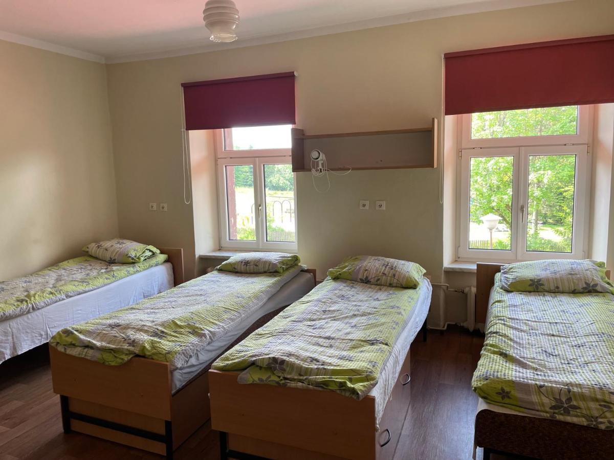 Gosciniec Szczeliniec Ostello Karlow Esterno foto